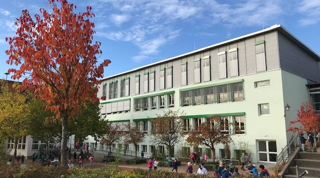 Schulgebäude Grundschule Hainsacker